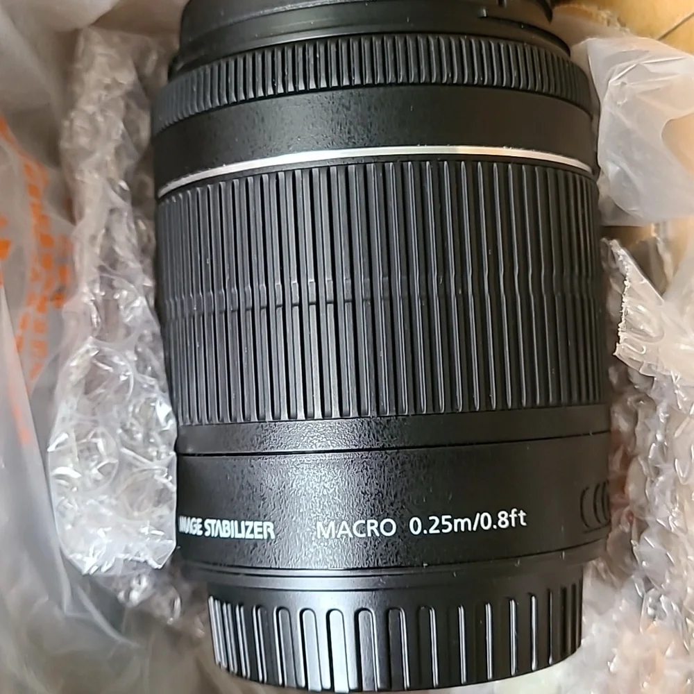 Canon EOS Rebel SL1 Digital SLR with 18-55mm STM Lens